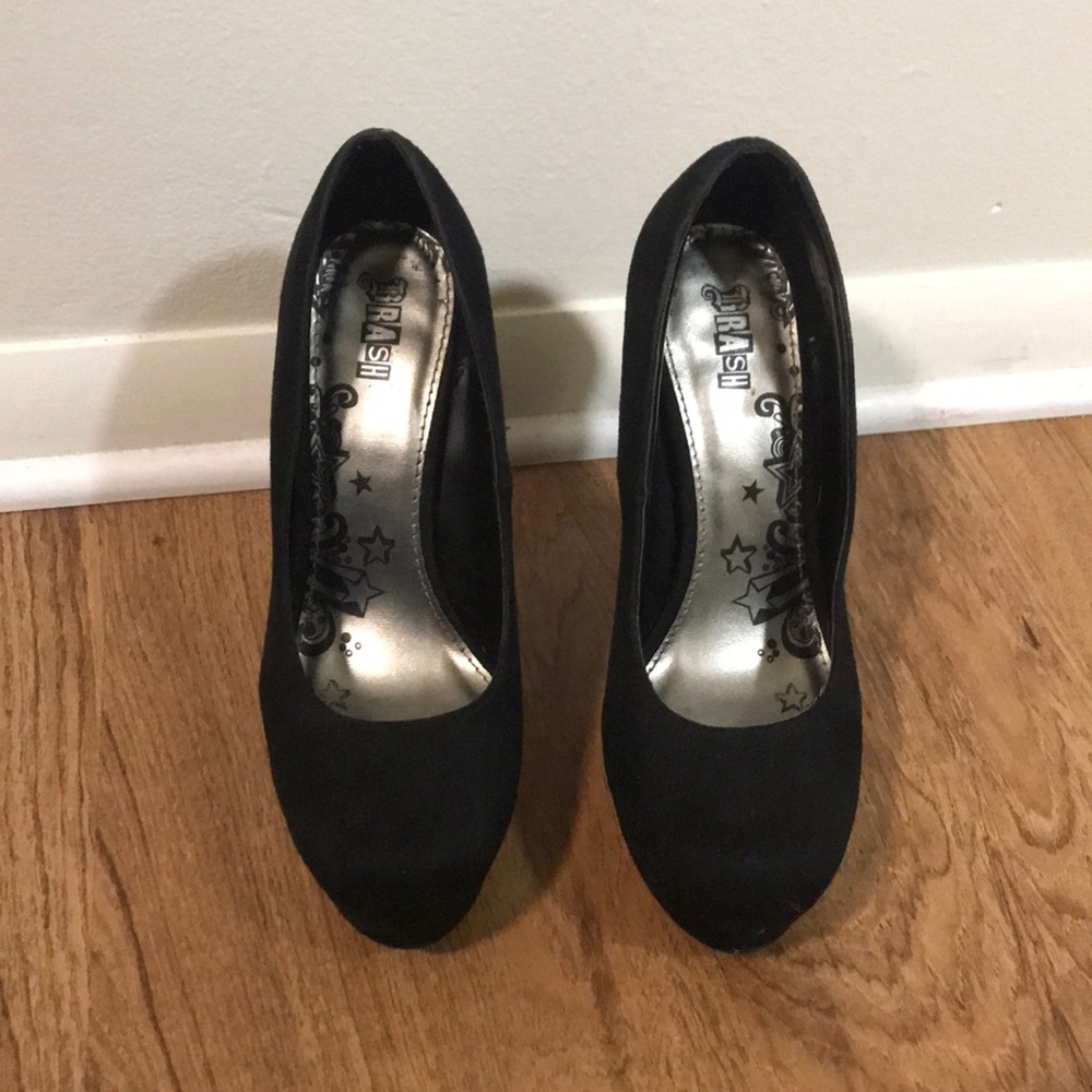 Black Stiletto Heels - Picture 2 of 4